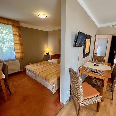Luxus Golf Apartment Buk Luaran gambar