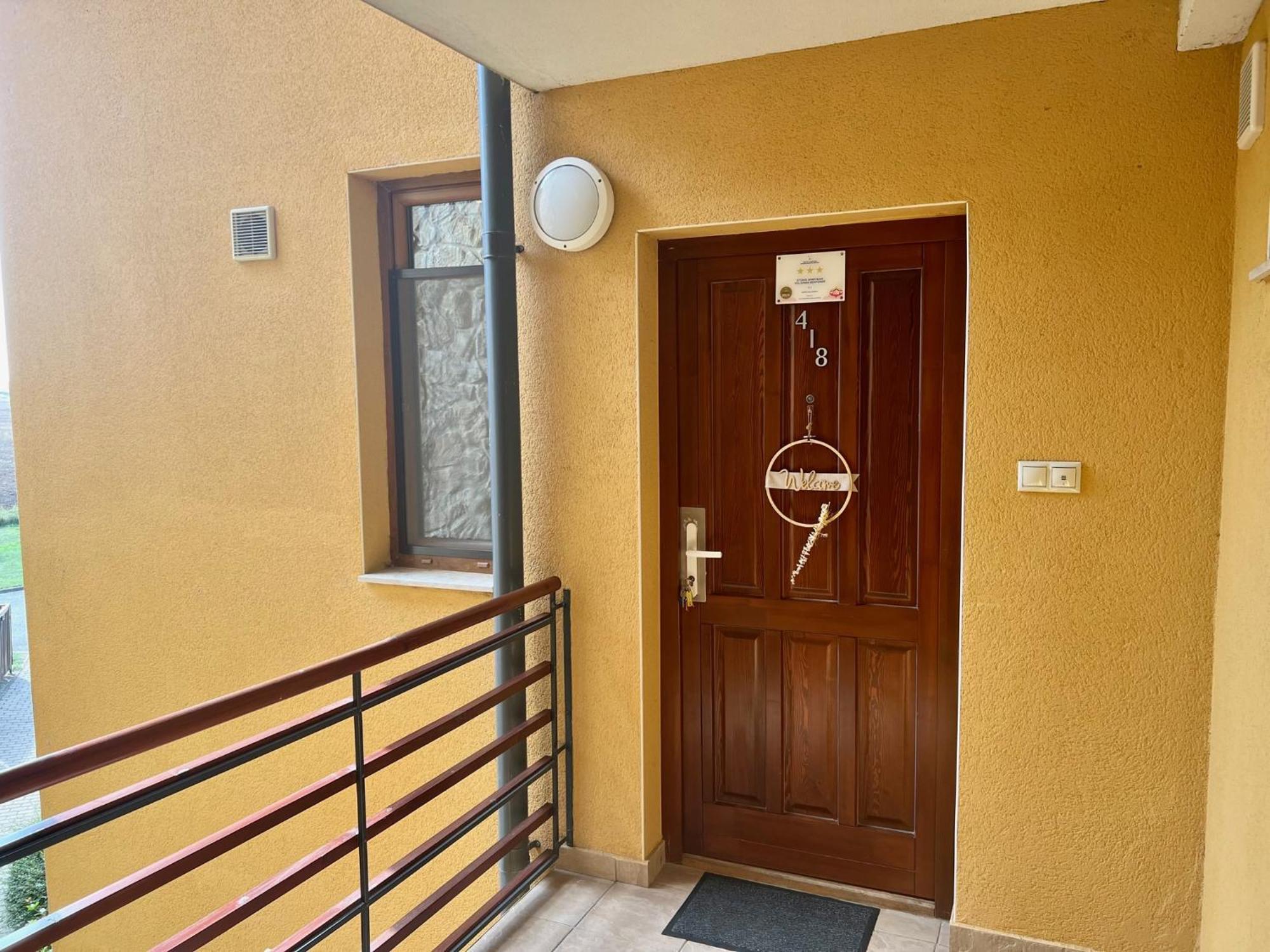 Luxus Golf Apartment Buk Luaran gambar