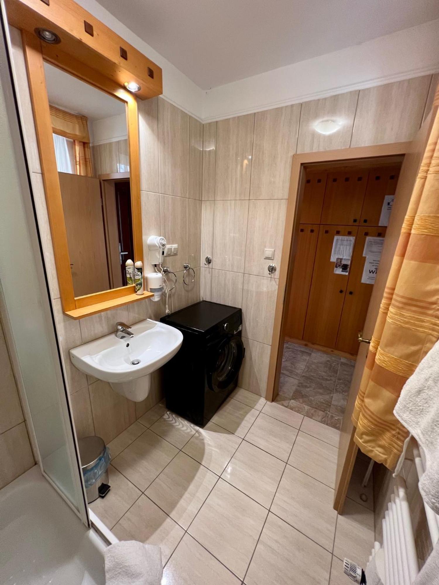 Luxus Golf Apartment Buk Luaran gambar