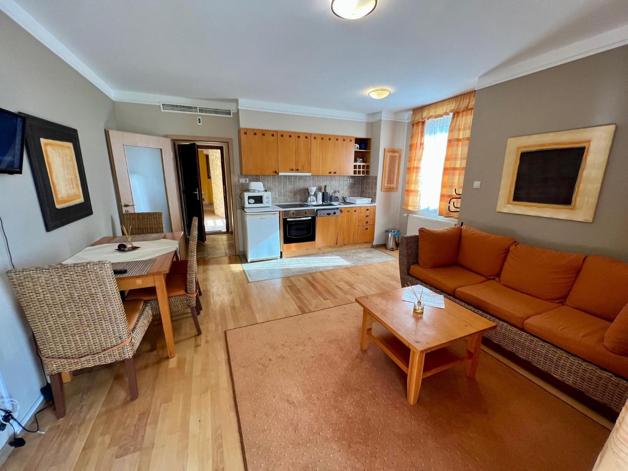 Luxus Golf Apartment Buk Luaran gambar