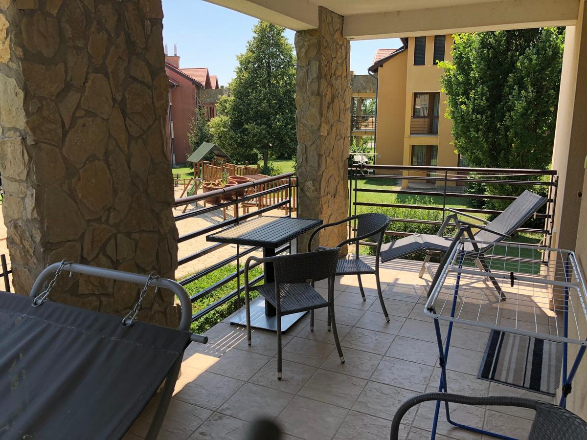 Luxus Golf Apartment Buk Luaran gambar
